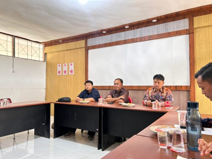 Cat Lovers Lampung Barat dan Disbunnak Kolaborasi Gelar Vaksinasi Kucing Gratis dengan Doorprize Menarik